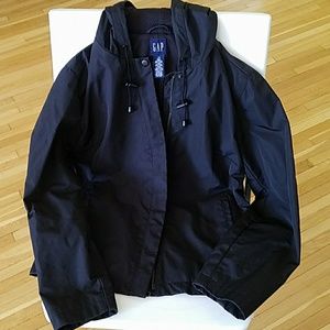 Windbreaker water resistant jacket